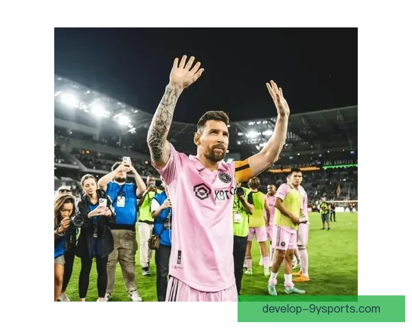 梅西率队逆转晋级欧冠八强创纪录引爆全球球迷热议再次书写传奇篇章