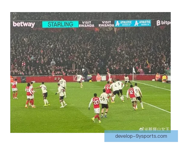 曼联主场逆转利物浦重燃争冠希望引热议球迷盛赞新援表现抢眼全场